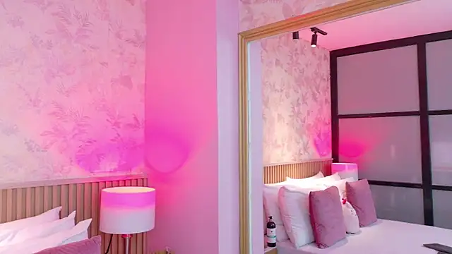 AdelineJhones online show from 01.18.26