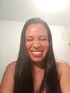 LeilaTaylor online show from 11.04.25