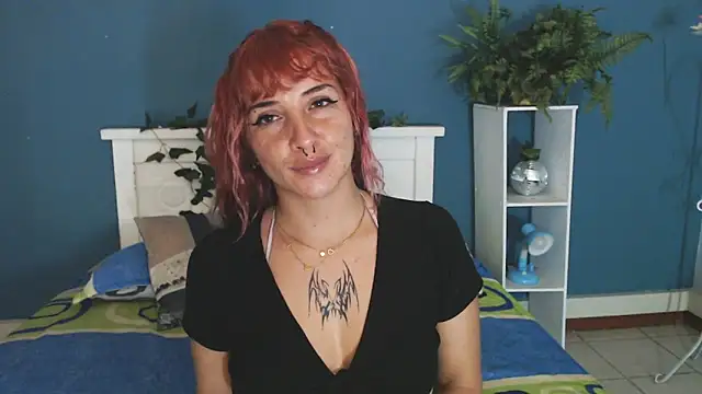 Snapshot of Samantha__Benet chatting on 04.28.26 Samantha Benet online show from 04.28.26