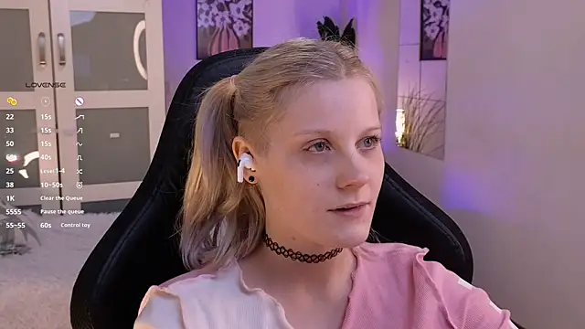 ShineJoan online show from 11.29.25