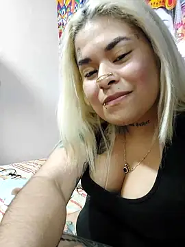 Snapshot of badgirlxxxxxx chatting on 01.06.26 badgirlxxxxxx online show from 01.06.26