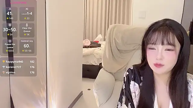 Follyise online show from 11.14.25