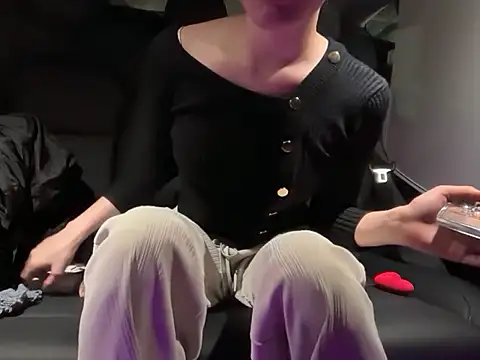 karenchaaan online show from 11.10.25