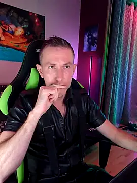 Gamerinleather online show from 10.24.25