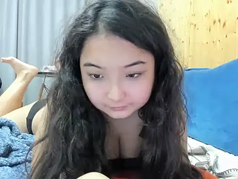 miomyao online show from 10.24.25