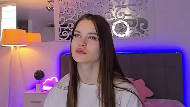 LuisaClover online show from 03.13.26