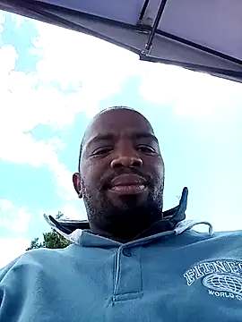 Snapshot of Mypunanibig chatting on 11.18.25 Mypunanibig online show from 11.18.25