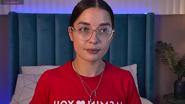 EricaKors online show from 02.04.26