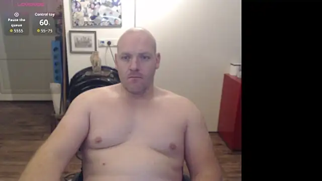 Snapshot of markrollo chatting on 11.03.25 markrollo online show from 11.03.25