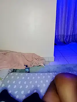 Snapshot of _maziya chatting on 10.26.25  maziya online show from 10.26.25