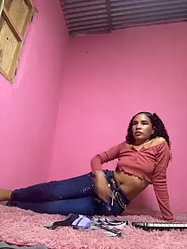 Gigi Scott  online show from 03.12.26