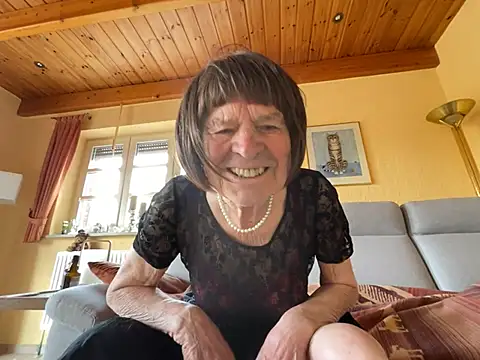 Dorle45 online show from 04.24.26