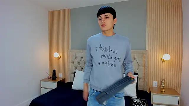 Maxii18  online show from 01.14.26