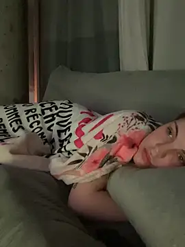 Snapshot of elliepixie chatting on 03.01.26 elliepixie online show from 03.01.26