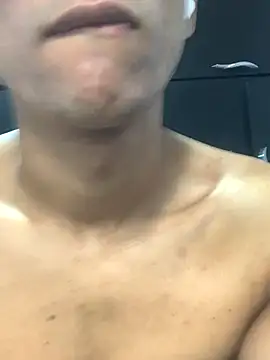 Snapshot of Galmanza chatting on 10.30.25 Galmanza online show from 10.30.25