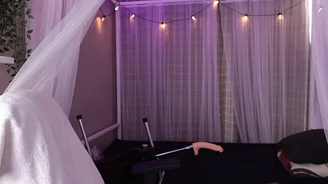 lexirouge   online show from 02.26.26