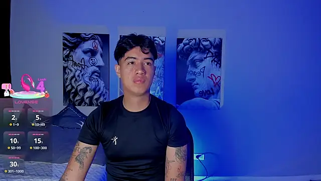 Snapshot of PabloCast_ chatting on 10.31.25 PabloCast  online show from 10.31.25