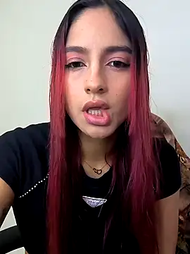 Snapshot of SofiCastro09_ chatting on 10.29.25 SofiCastro09  online show from 10.29.25