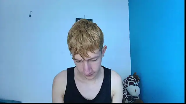 Snapshot of Erick_Taylor3 chatting on 04.19.26 Erick Taylor3 online show from 04.19.26