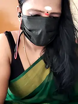 Snapshot of tamilammu1431 chatting on 06.19.26 tamilammu1431 online show from 06.19.26