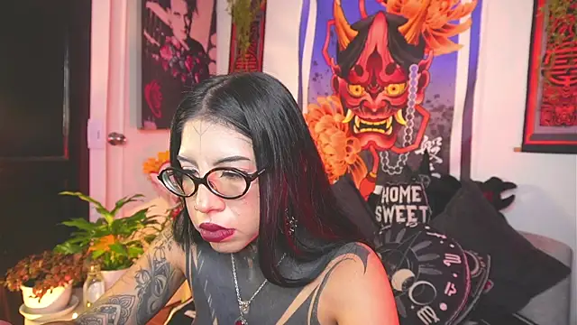 Snapshot of Dalia_Vorhees chatting on 06.25.26 Dalia Vorhees online show from 06.25.26