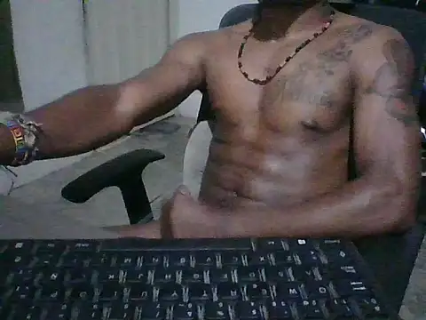 Snapshot of LKHALIFAXXX chatting on 10.23.25 LKHALIFAXXX online show from 10.23.25