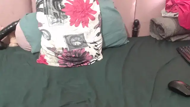 Snapshot of Bracylia chatting on 04.10.26 Bracylia online show from 04.10.26