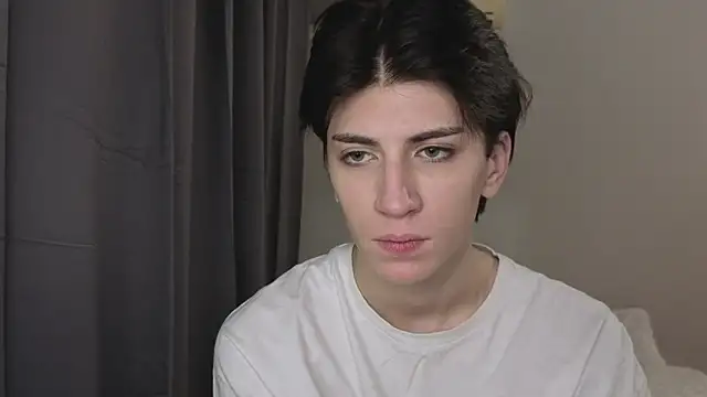 Oliver star boy  online show from 11.01.25