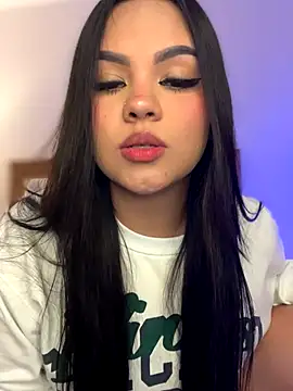 amber white15 online show from 11.04.25