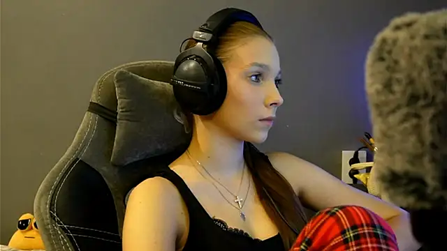 Softixq online show from 12.14.25