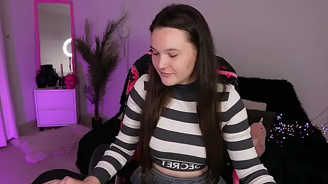 NikolFelix online show from 10.27.25