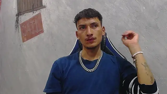 SavageLover  online show from 12.21.25