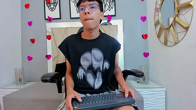 Snapshot of adams_bobby chatting on 02.22.26 adams bobby online show from 02.22.26