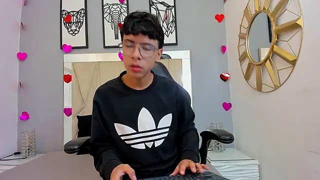 Snapshot of adams_bobby chatting on 02.27.26 adams bobby online show from 02.27.26