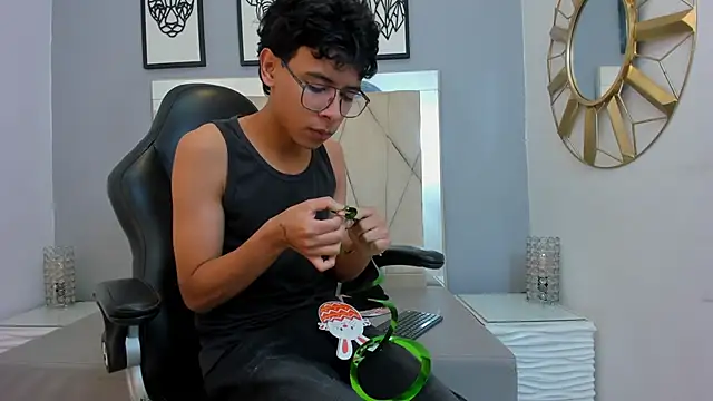 adams bobby online show from 04.04.26