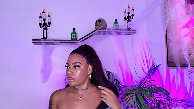 loana vegas online show from 10.30.25