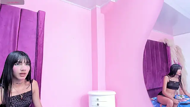 foxyhillx online show from 12.15.25