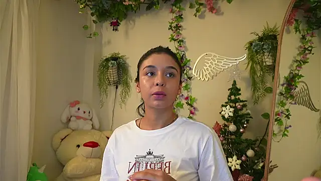 ISA NIXON online show from 12.21.25