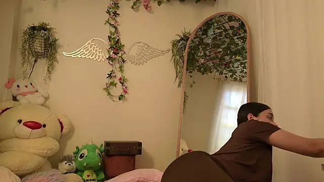 ISA NIXON online show from 04.01.26