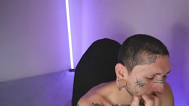 TokyoHatsumoto online show from 02.22.26