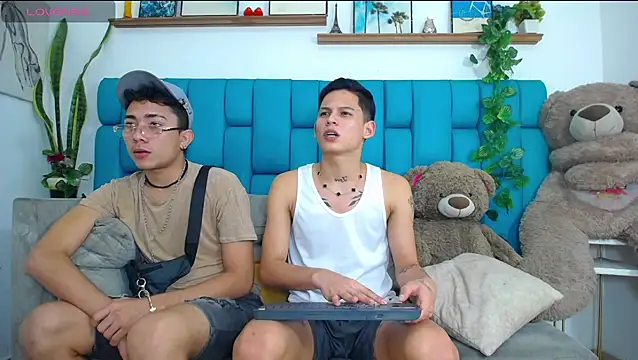 Hot Boys Latinos X online show from 02.09.26