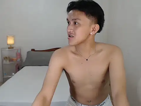 Lust Motion online show from 10.28.25