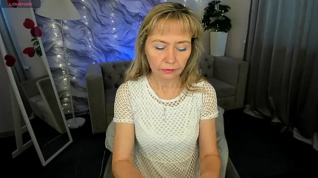 Carla Vogue online show from 02.06.26