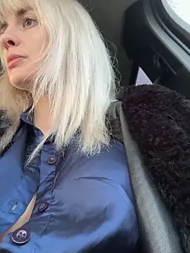 blondegirlx online show from 11.27.25