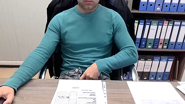 Snapshot of Evasionee chatting on 01.16.26 Evasionee online show from 01.16.26