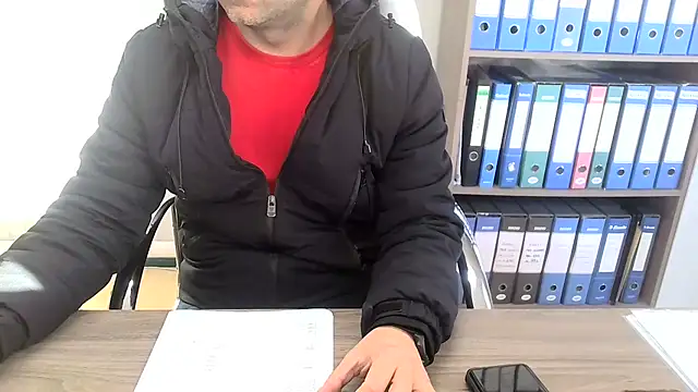 Snapshot of Evasionee chatting on 02.13.26 Evasionee online show from 02.13.26