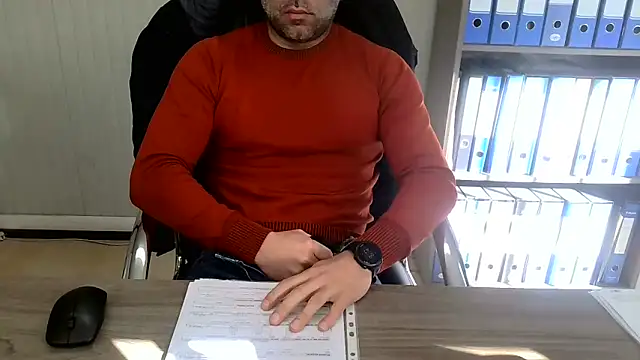 Snapshot of Evasionee chatting on 02.16.26 Evasionee online show from 02.16.26