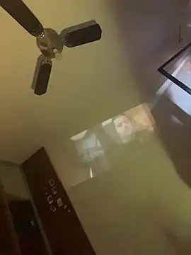 gigi333regi online show from 12.18.25