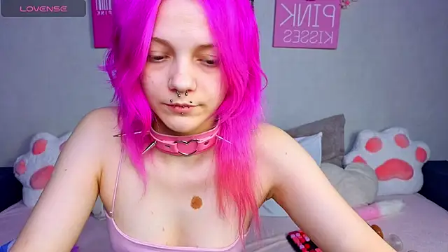 KittieHeart online show from 04.11.26