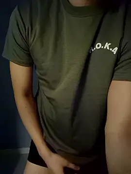 Snapshot of yuta_00 chatting on 02.20.26 yuta 00 online show from 02.20.26